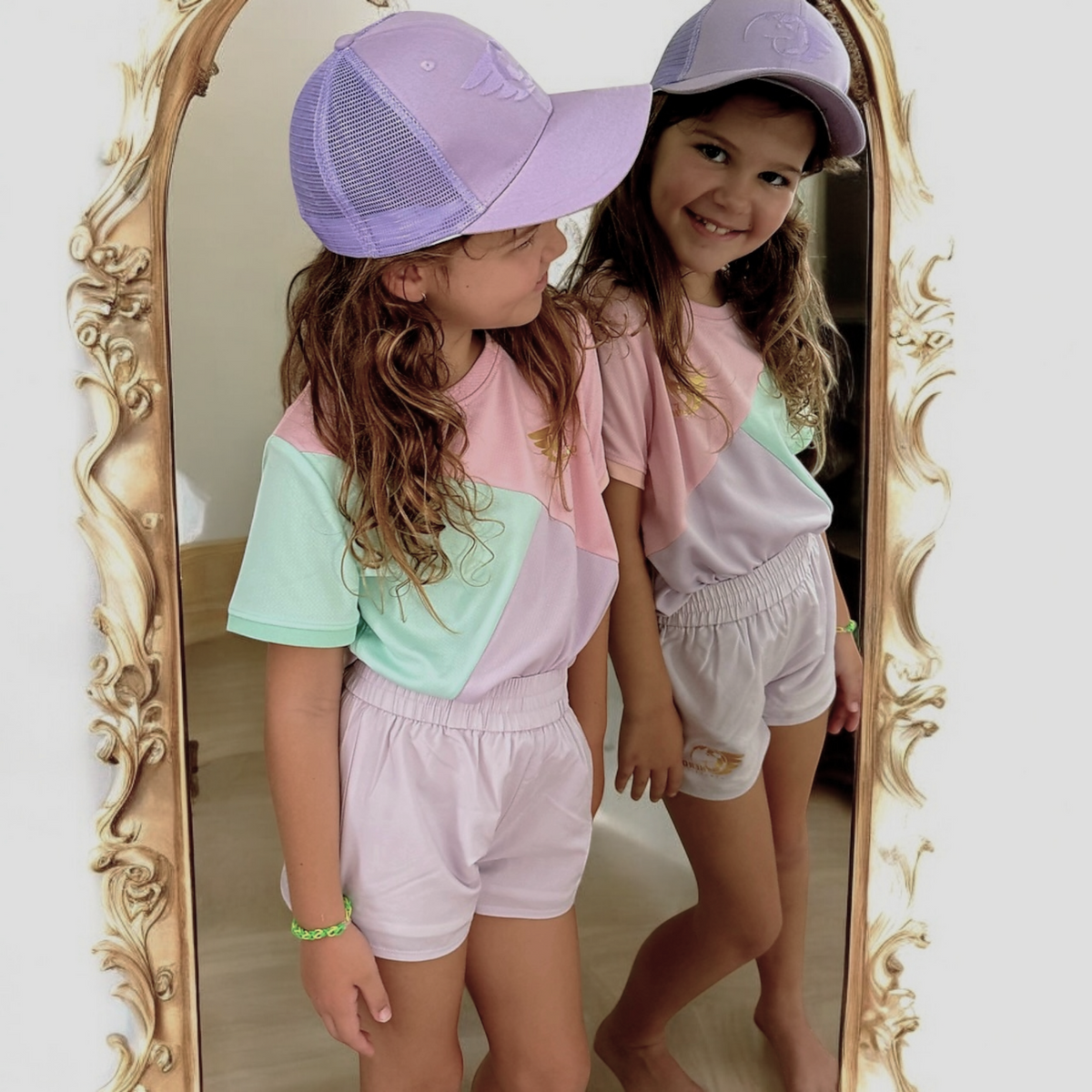 Shop Girls